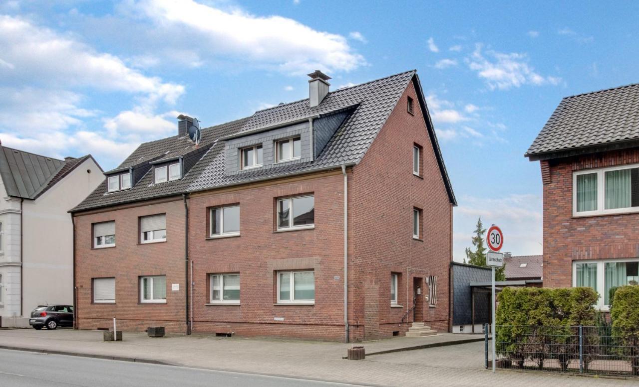 Mit Balkon In