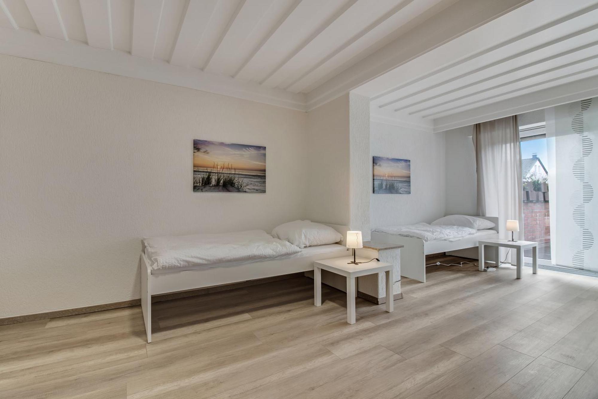 Mit Balkon In *
