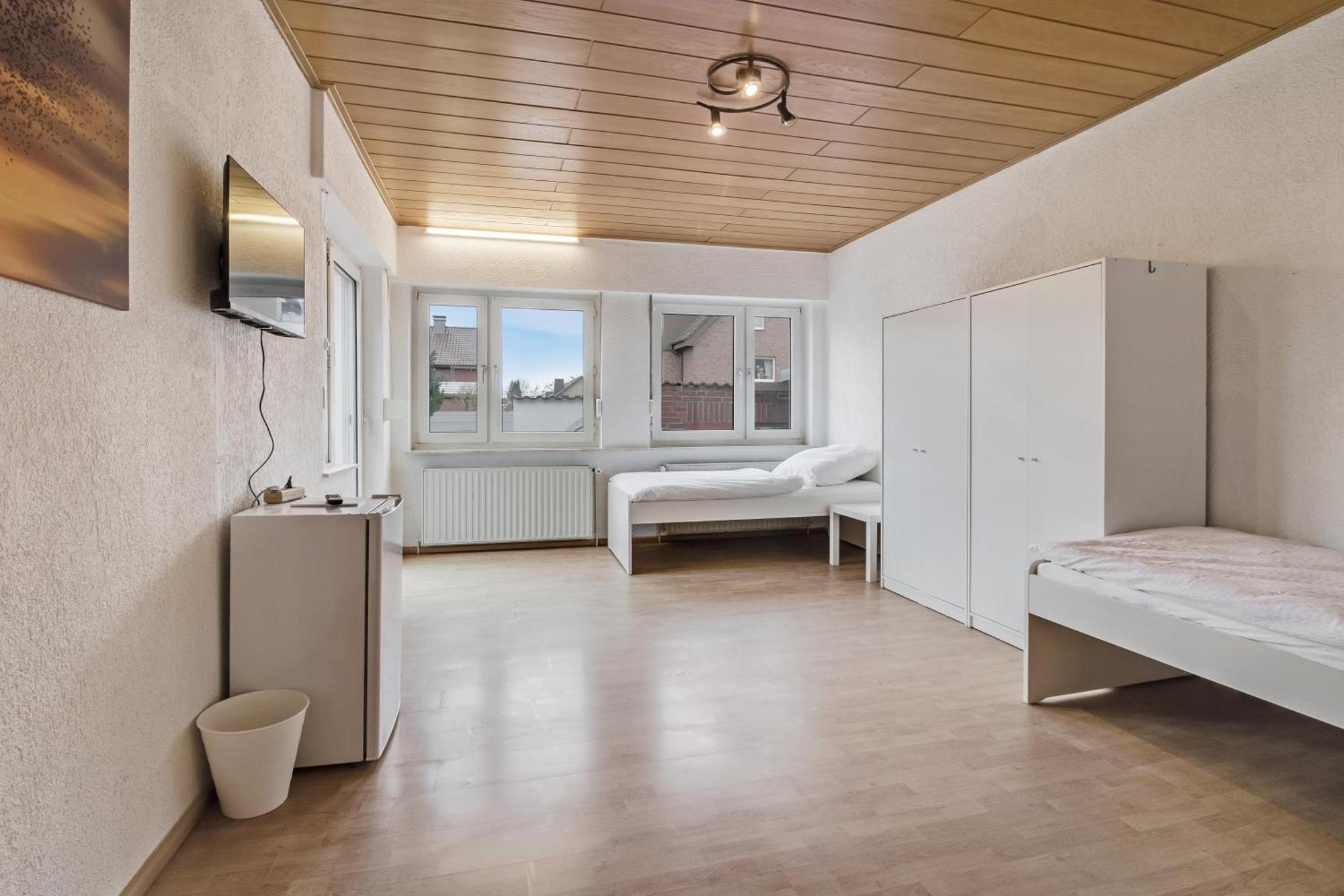 Mit Balkon In Apartment